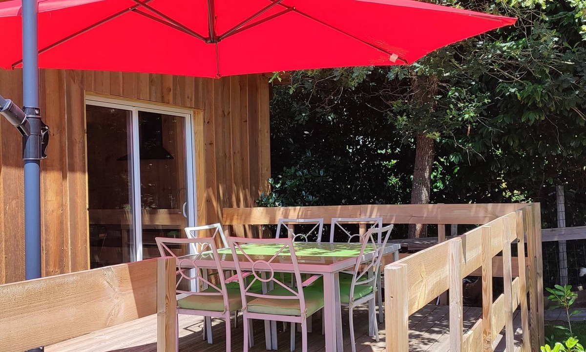 Azur Ski Chalet | THE AZURE STRAW HUTS