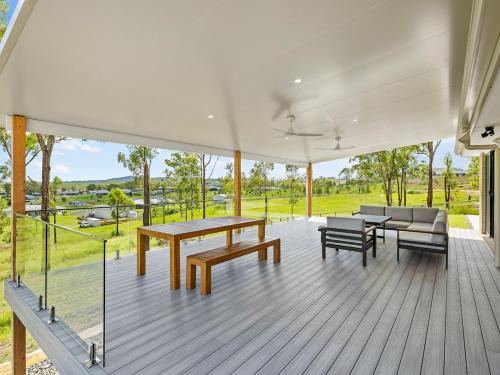 Jimboomba House | The BackDeck Haven