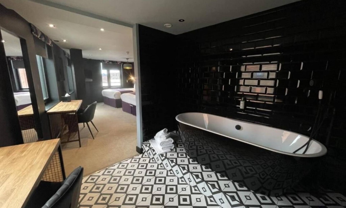 Baltic Triangle Hotel | The Baltic Hotel