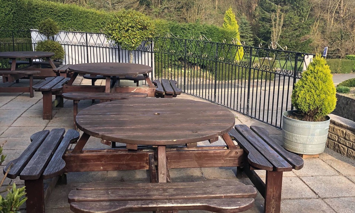 Pont Yates Hotel | The Baltic Inn