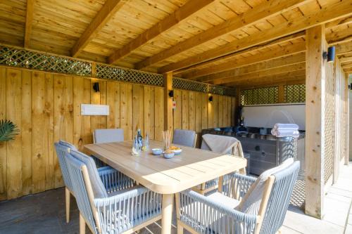 Silverdale House | The Bank House