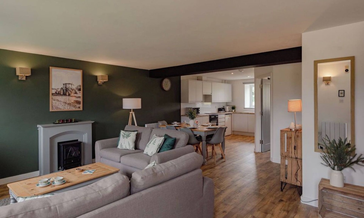 St Margaret's at Cliffe Cottage | The Barn - 3 Bedroom