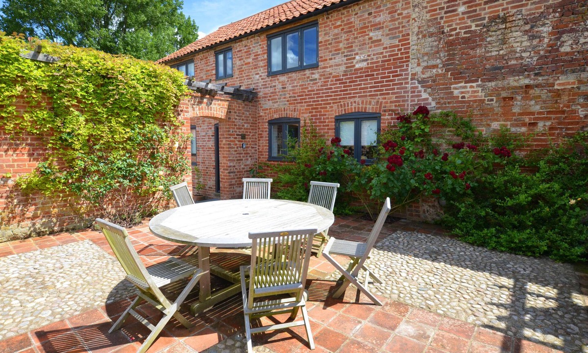 Melton Constable House | The Barn at Moor Hall