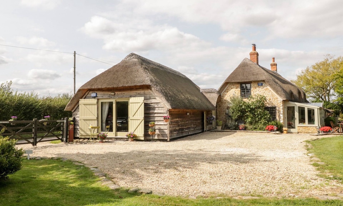 Ilton Cottage | The Barn at Rapps Cottage