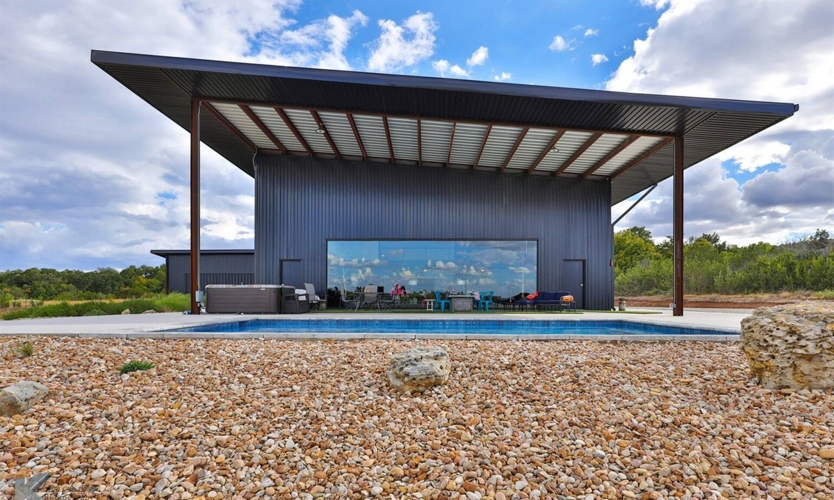 Abilene House | The Barn at Wayward Crossing