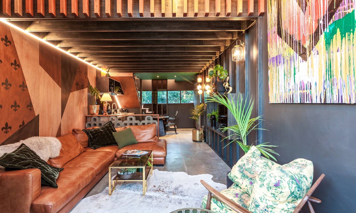 Bowentown House | The Barn, designers dream, romantic beach hideaway