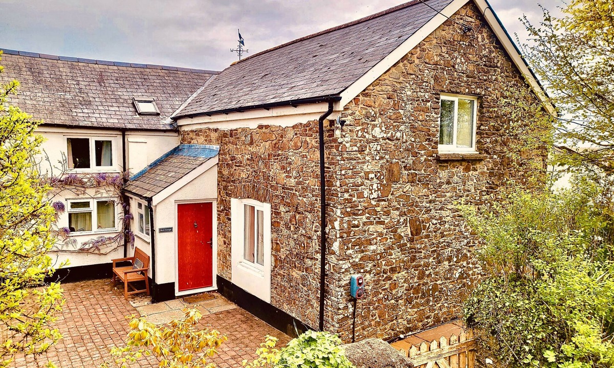 High Bickington House | The Barn End Cottage