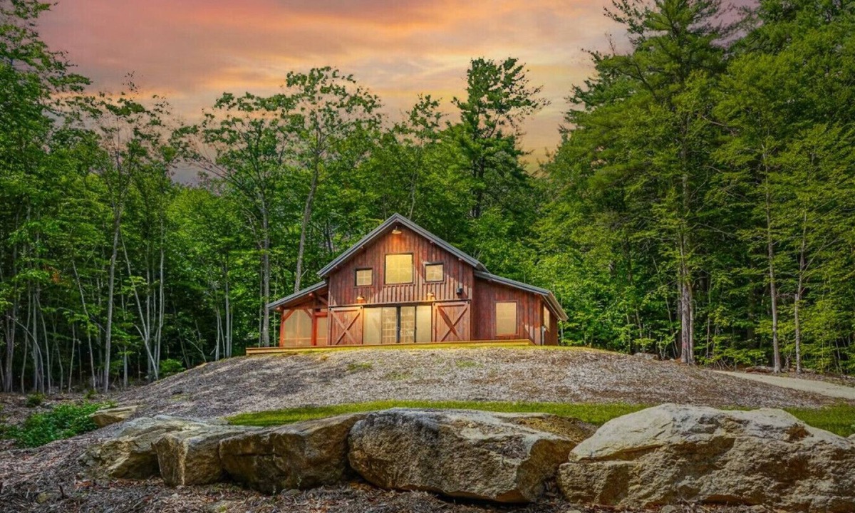 Bridgton Cabin | The Barnhaus | Unique 5-Star Experience | Luxe