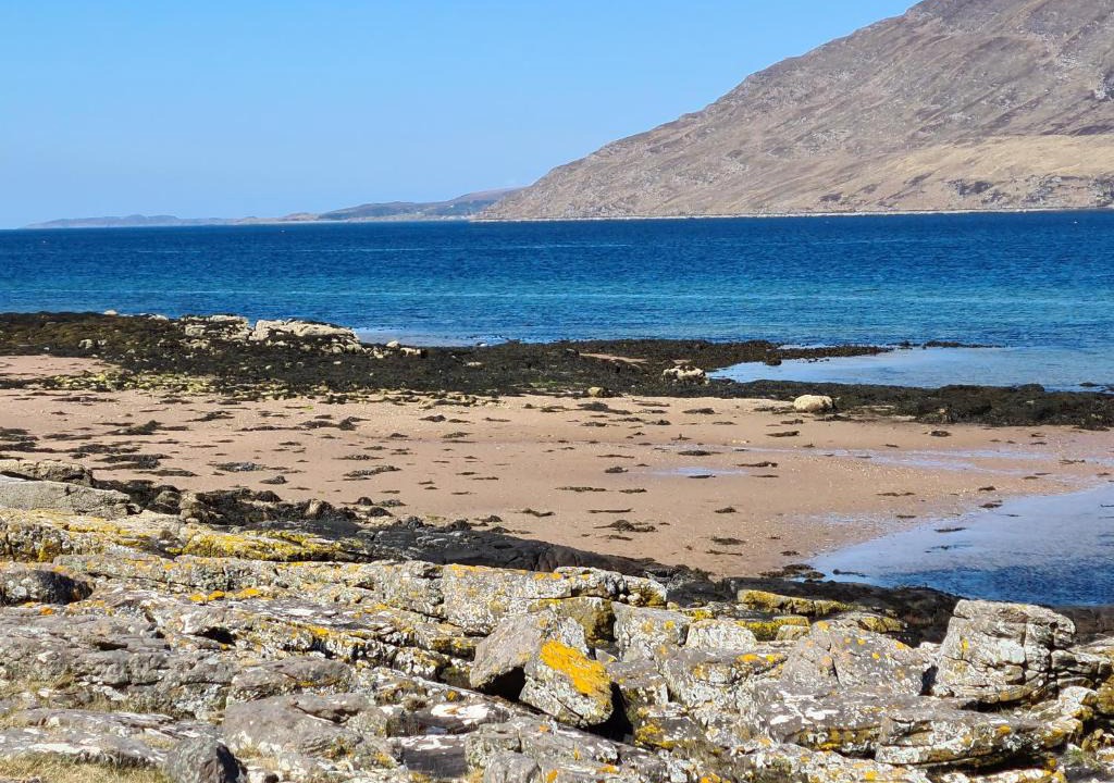 Garve House | The bay ,luxury shepherds hut,