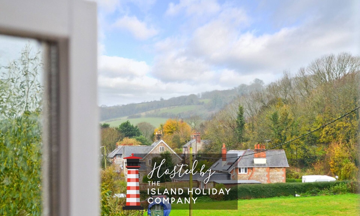 Newport Ski Chalet | The Bays Newport