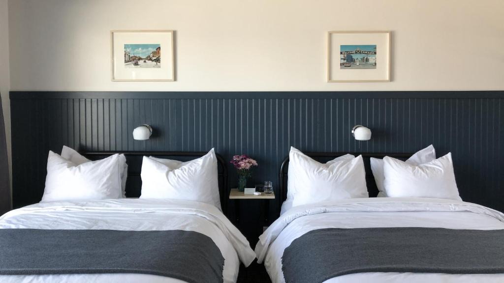 Fort Frances Hotel | The Bayview Motel - Fort Frances, ON - Lakeside Motel