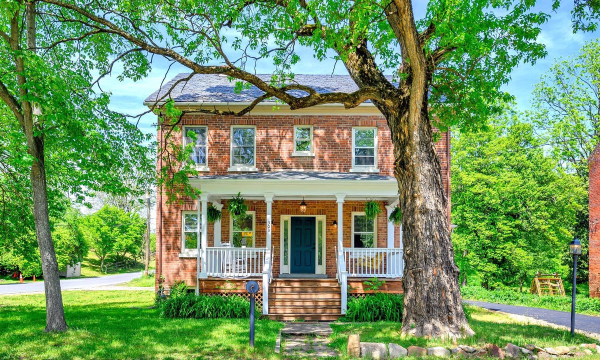 Falmouth House | The Bazil Gordon House