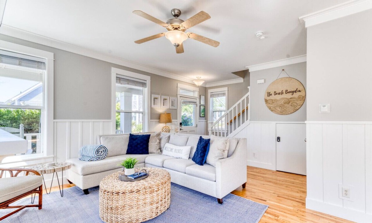 Nelscott House | The Beach Bungalow @ Olivia Beach, sleeps 6