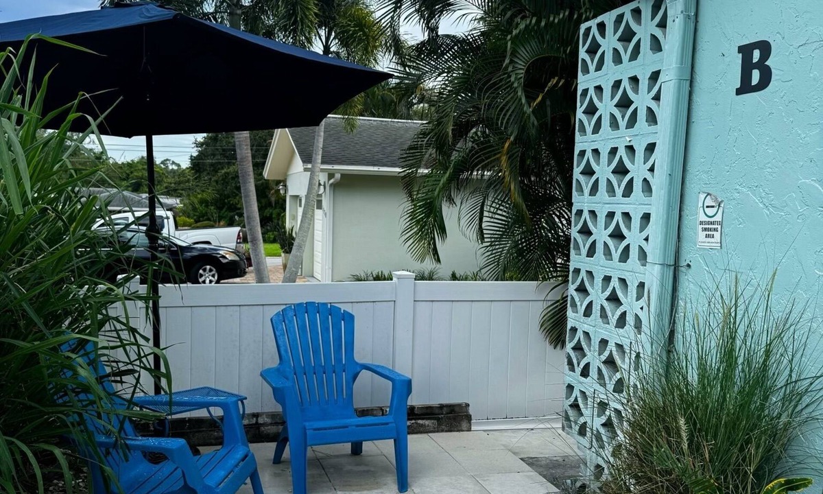 Harbor Hills Villa | The Beach House B.