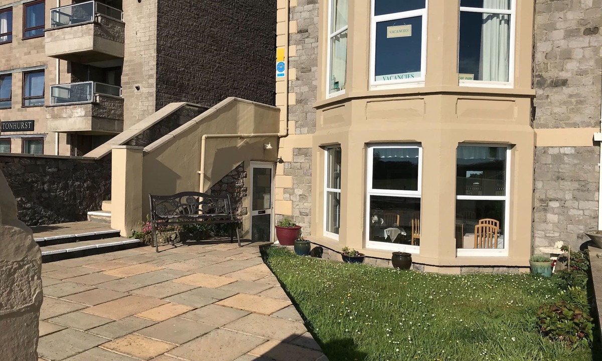 Weston-super-Mare House | The Beaches Family B&B