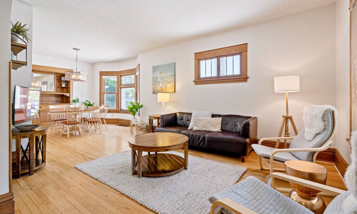 Merriam Park House | The Beanhouse Bright 3BR Walk to Grand Ave