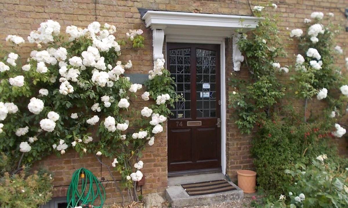 Sittingbourne Bed & Breakfast | The Beaumont - B&B