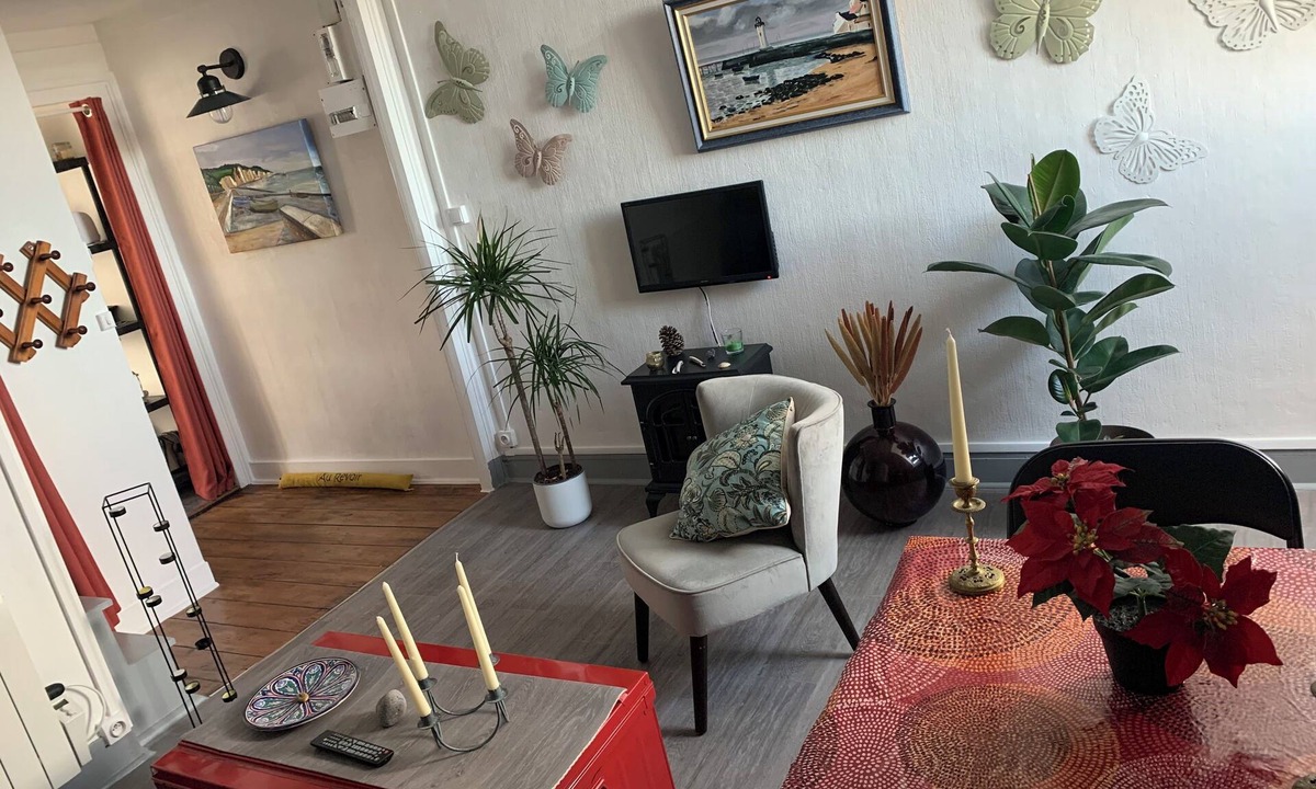 Le Treport Apartment | The beautiful Treport lock