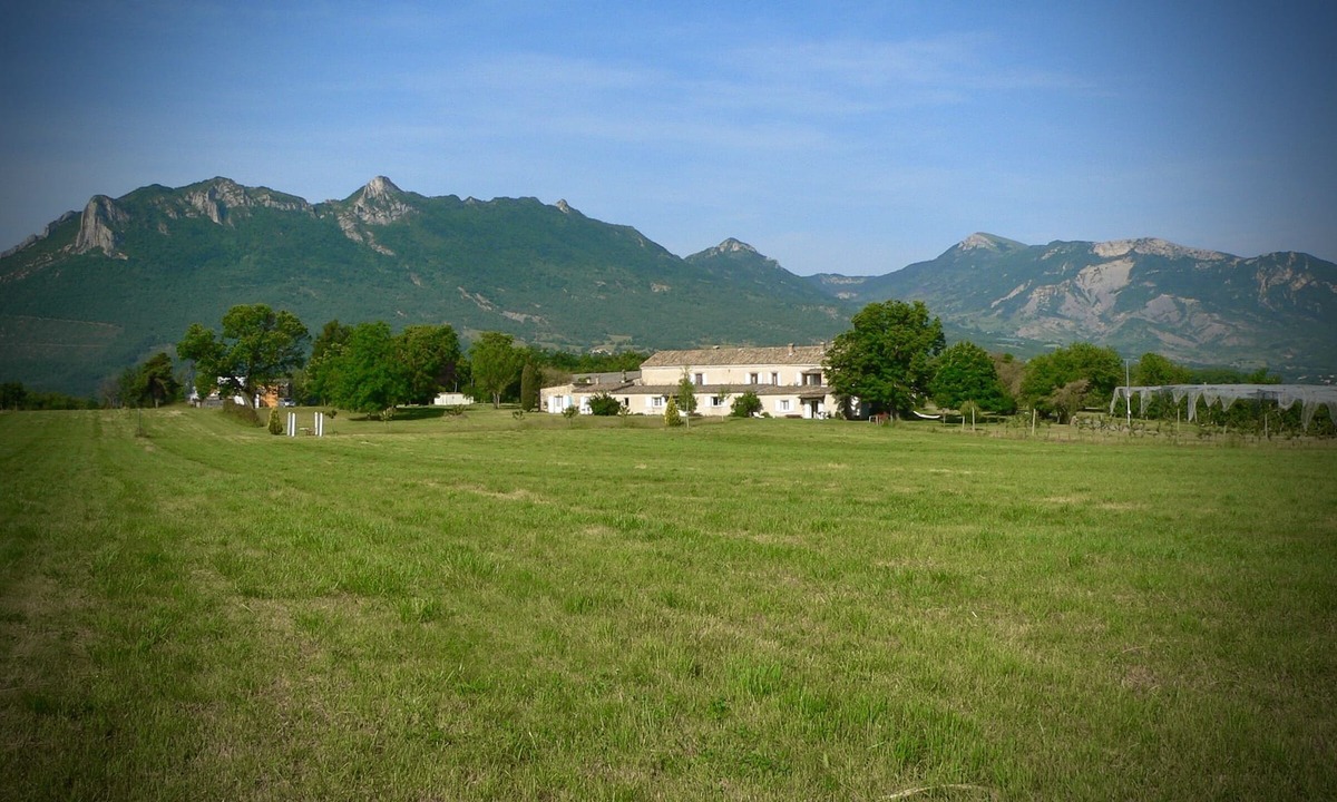 Sisteron Other | The "Begerie" for you only