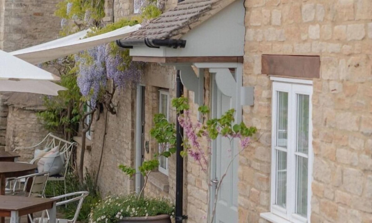 Hampton Poyle Bed & Breakfast | The Bell at Hampton Poyle