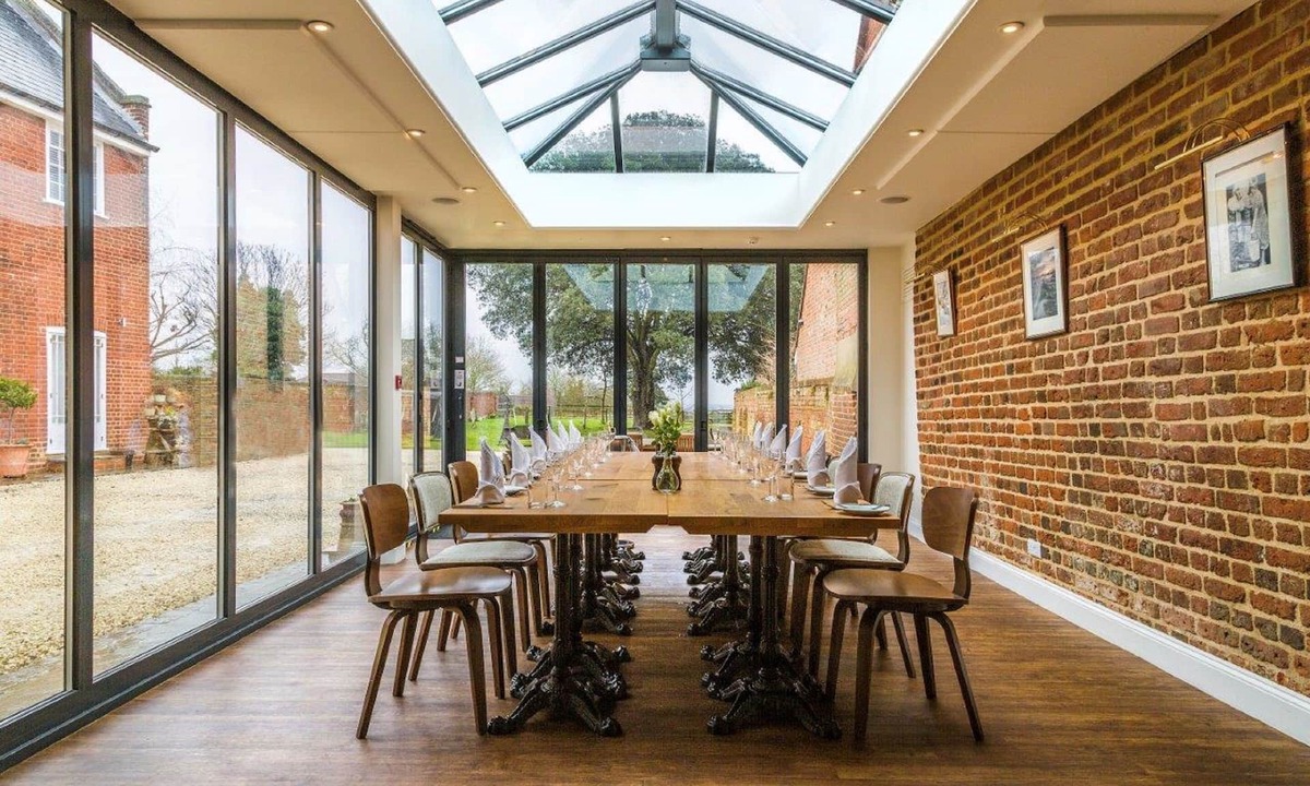 Horndon-on-the-Hill Hotel | The Bell Inn