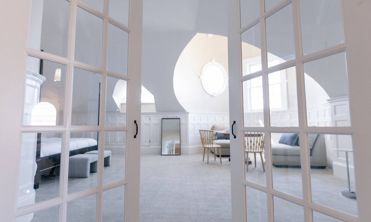 Peabody Hotel | The Bell Inn