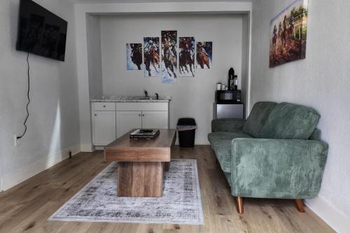 Hot Springs Apartment | The Belmont at PWC