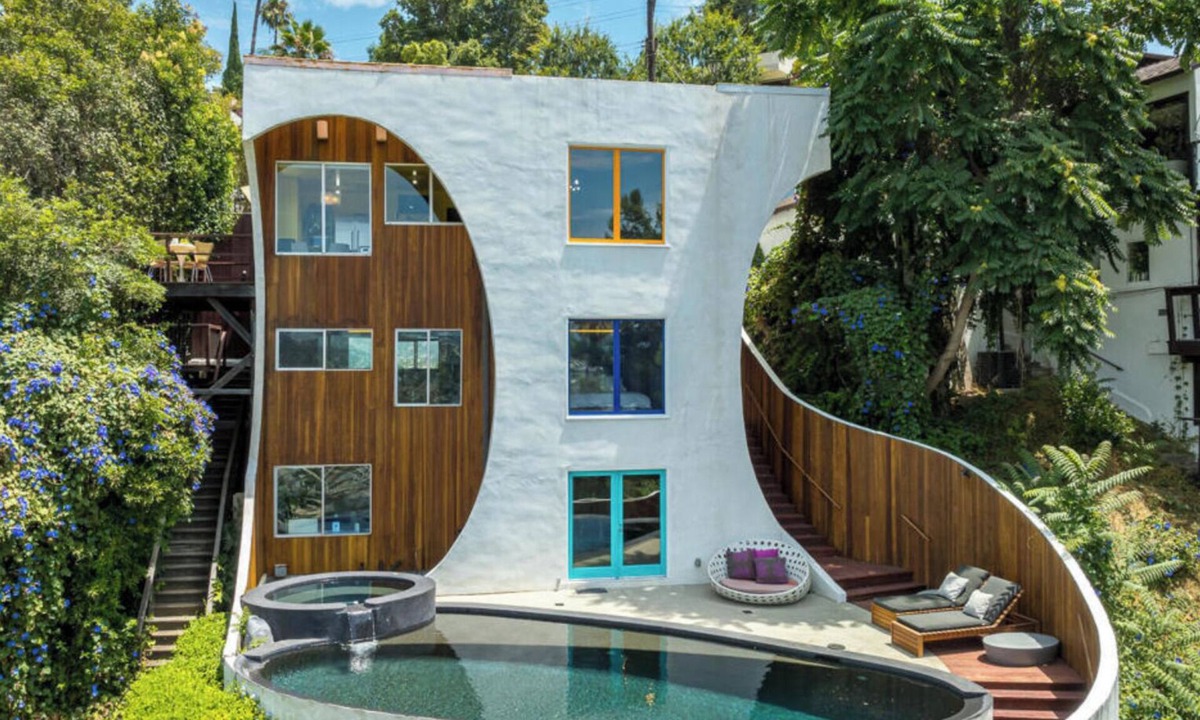 Silver Lake House | The Bernardi House