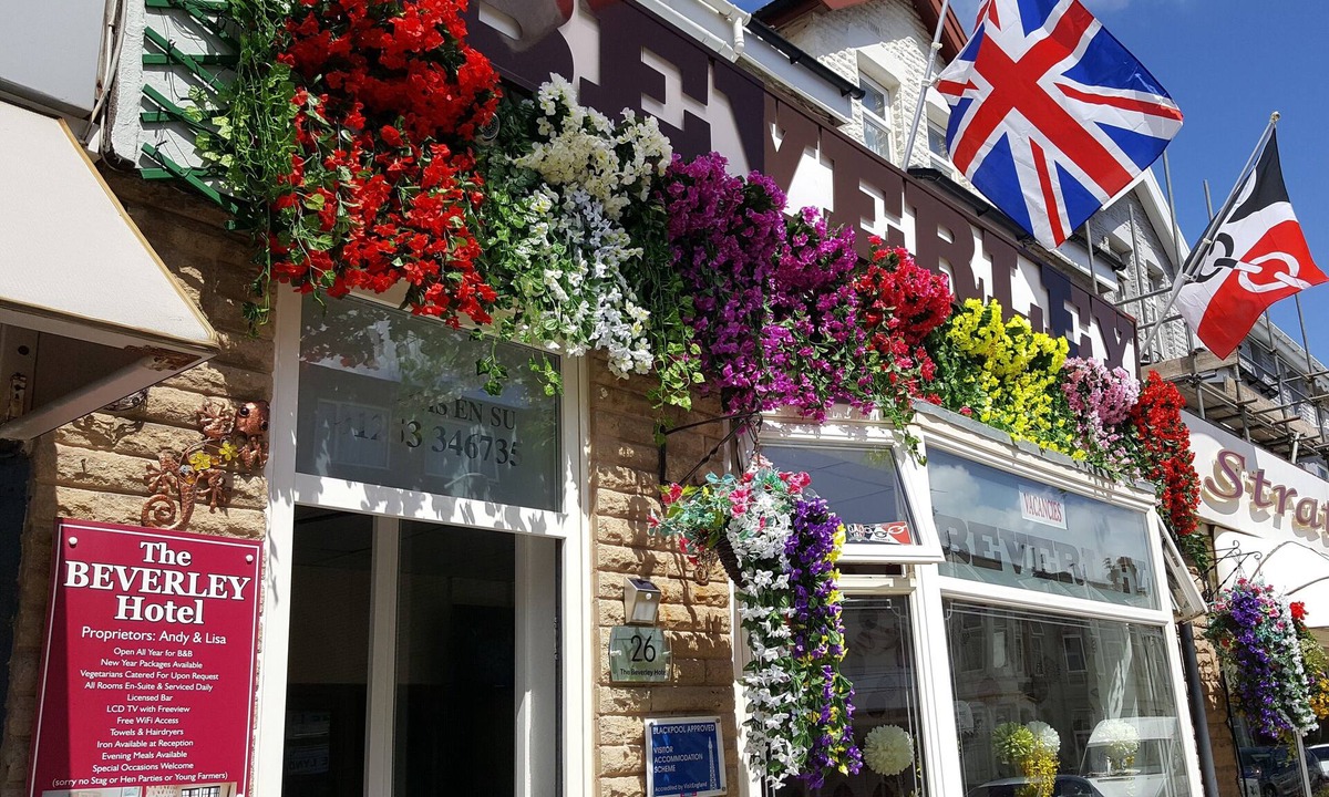 South Shore Hotel | The Beverley Hotel