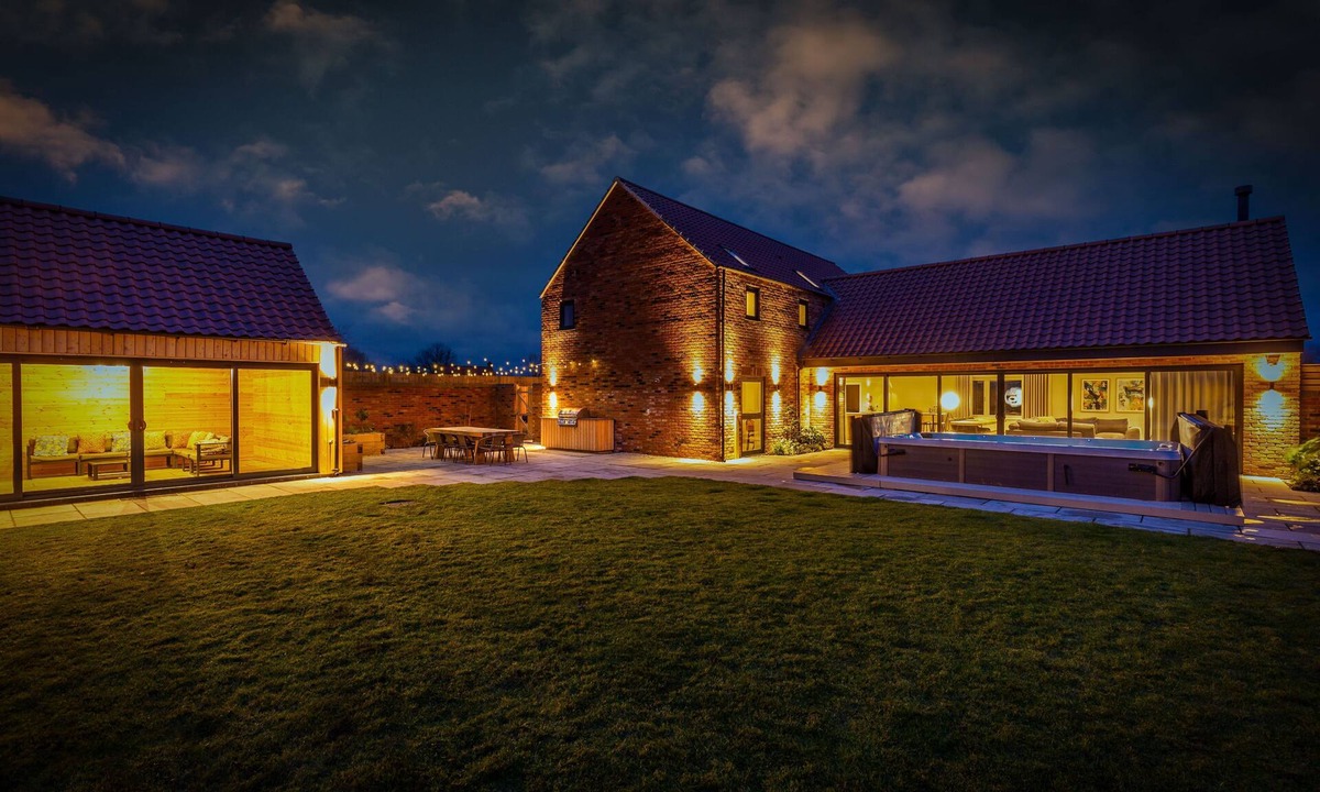 Dunholme House | The Birches, Ashlin Farm Barns