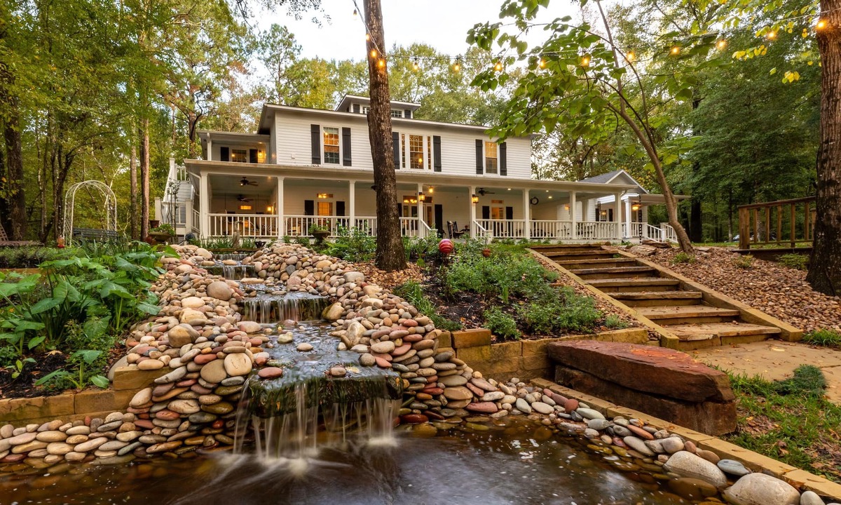 Jasper Bed & Breakfast | The Bird & Butterfly Inn