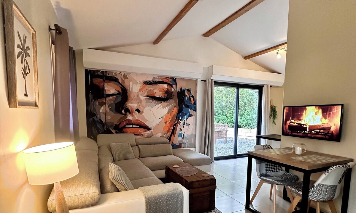 Trans-en-Provence House | The birdies house