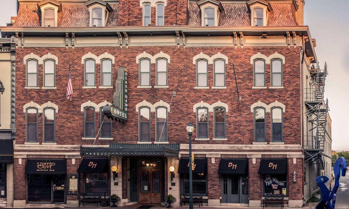 Cedar Falls Community Main Street Hotel | The Black Hawk Hotel