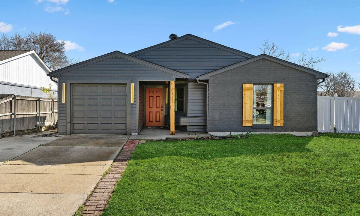 The Colony House | The Blackstone Haven