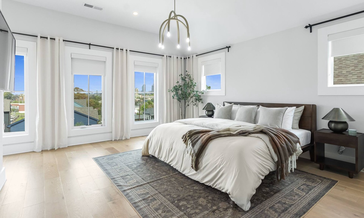 Pittsburgh House | The Blackstone Manor