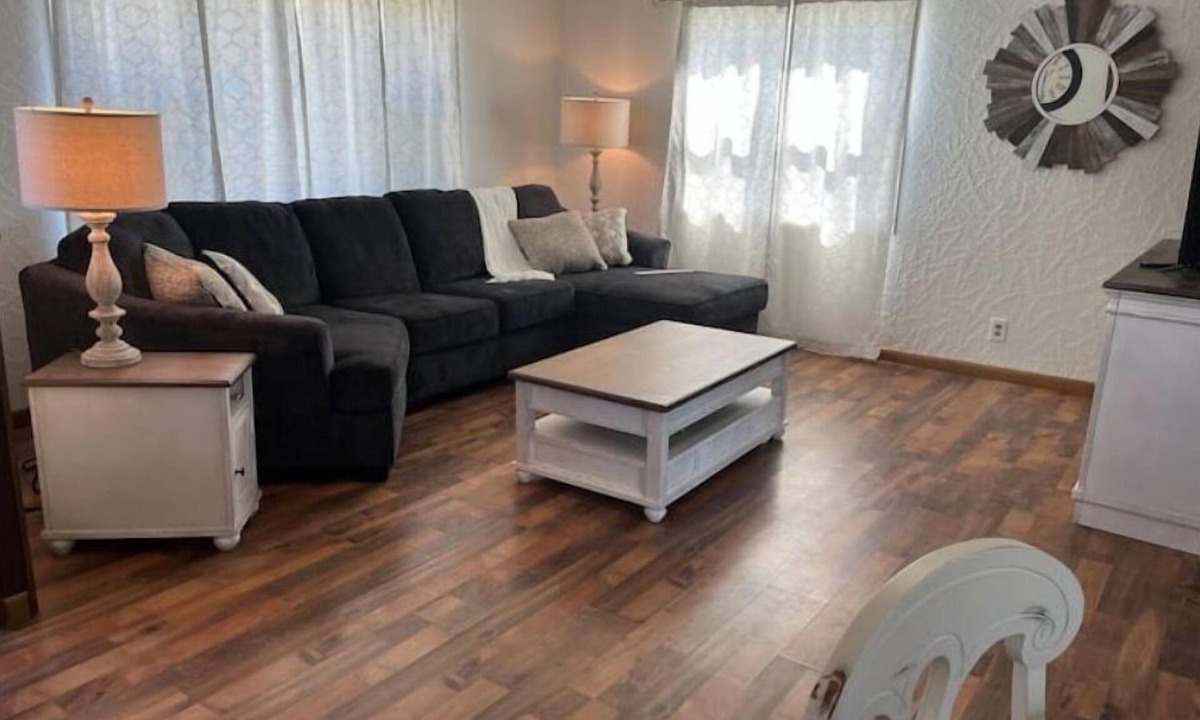 Max House | The Blecha Bungalow - your HOME away from HOME!