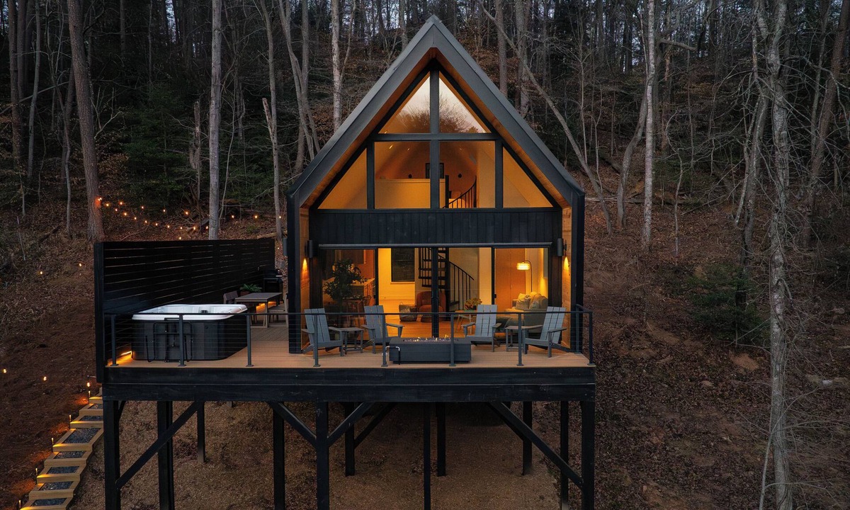 Dahlonega House | The Blend: Luxurious 2 BR A-Frame! Hot Tub! Fire Pit! Pond!