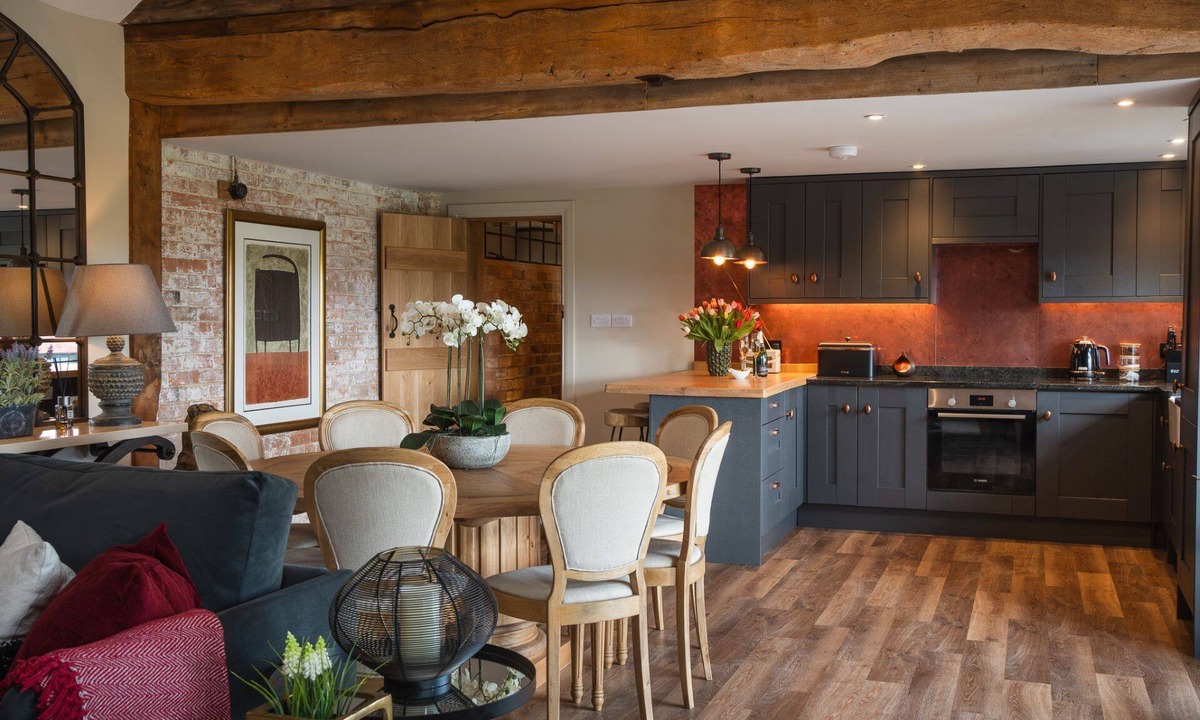 Quedgeley Apartment | The Blended Barn - Luxury Cottages