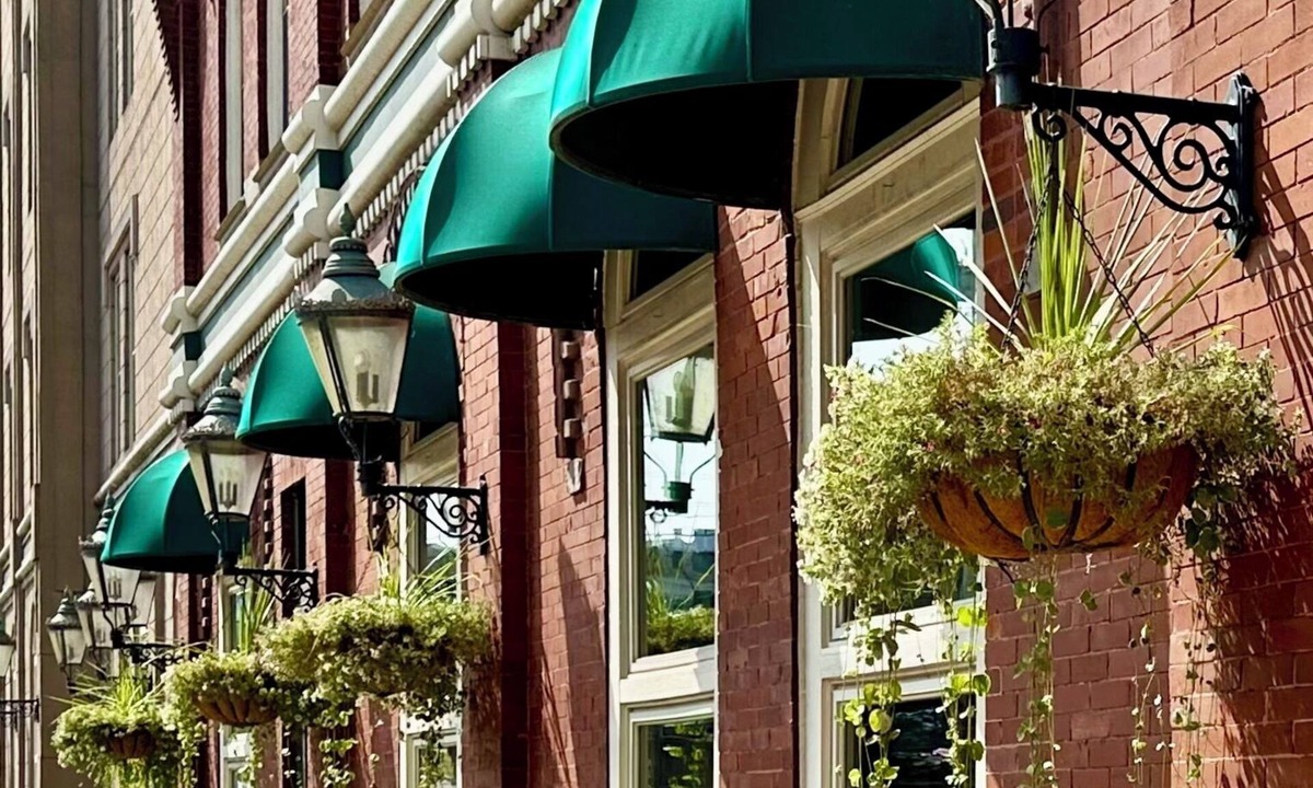 Parkersburg Hotel | The Blennerhassett Hotel