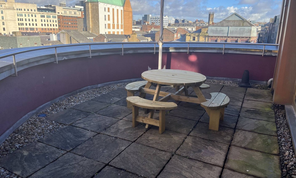 Liverpool City Centre Apartment | The Bling Hotel by UStay
