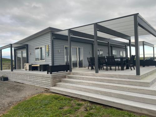 Pungarehu House | The Blue Bach