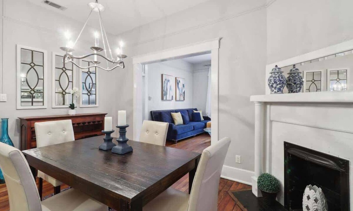 Historic District - North Apartment | The Blue Belle on Lincoln