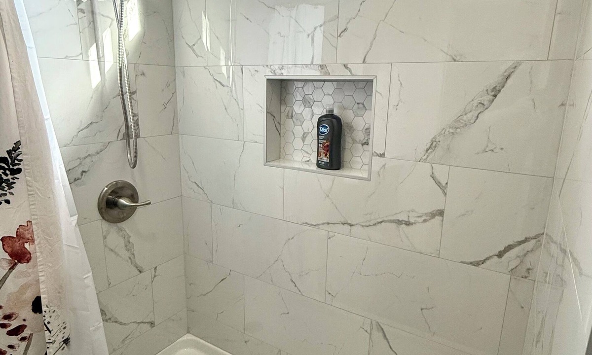 Ponca City House | The Blue Bungalow 3bed/1bath, centrally located, WiFi, monthly rates available