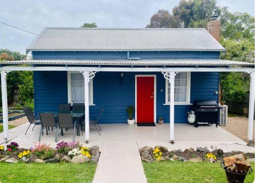 Orbost House | The Blue Cottage