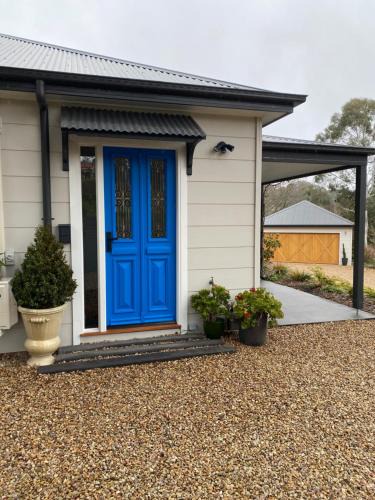 Heyfield Apartment | The Blue Door