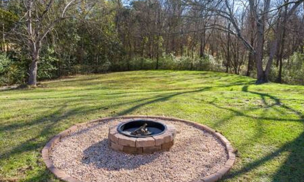 Durham House | The Blue Fox - Exquisite 4BR House in N. Durham