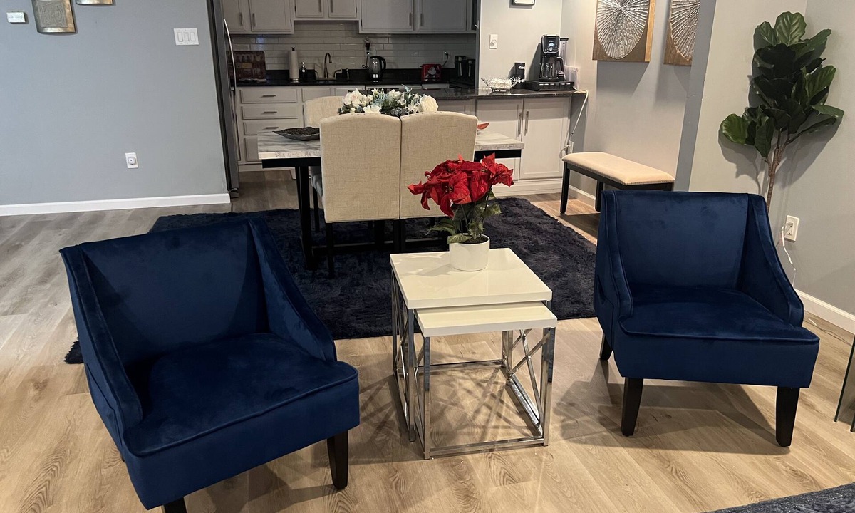 Elkins Park Condo | The Blue Gem Close To Philly