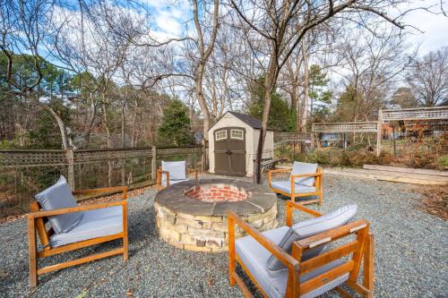 Carrboro House | The Blue Haven Bungalow