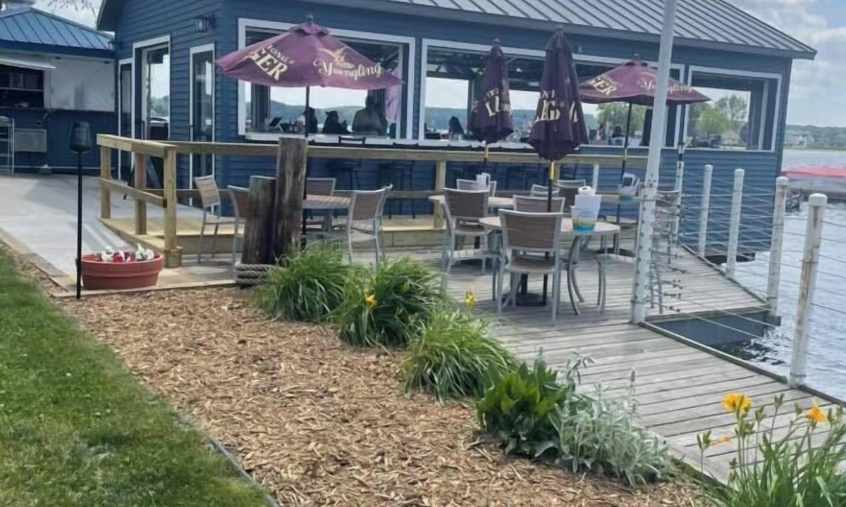 La Porte Hotel | The Blue Heron Inn