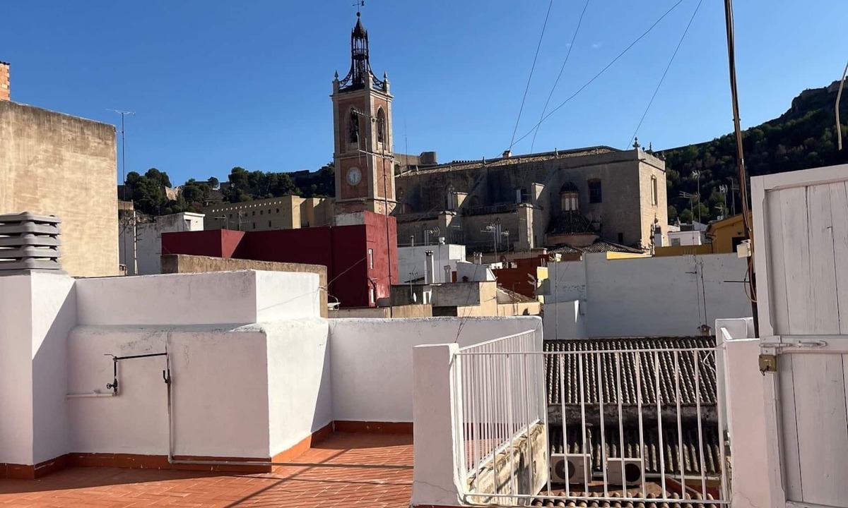 Sagunto House | The blue house Sagunto